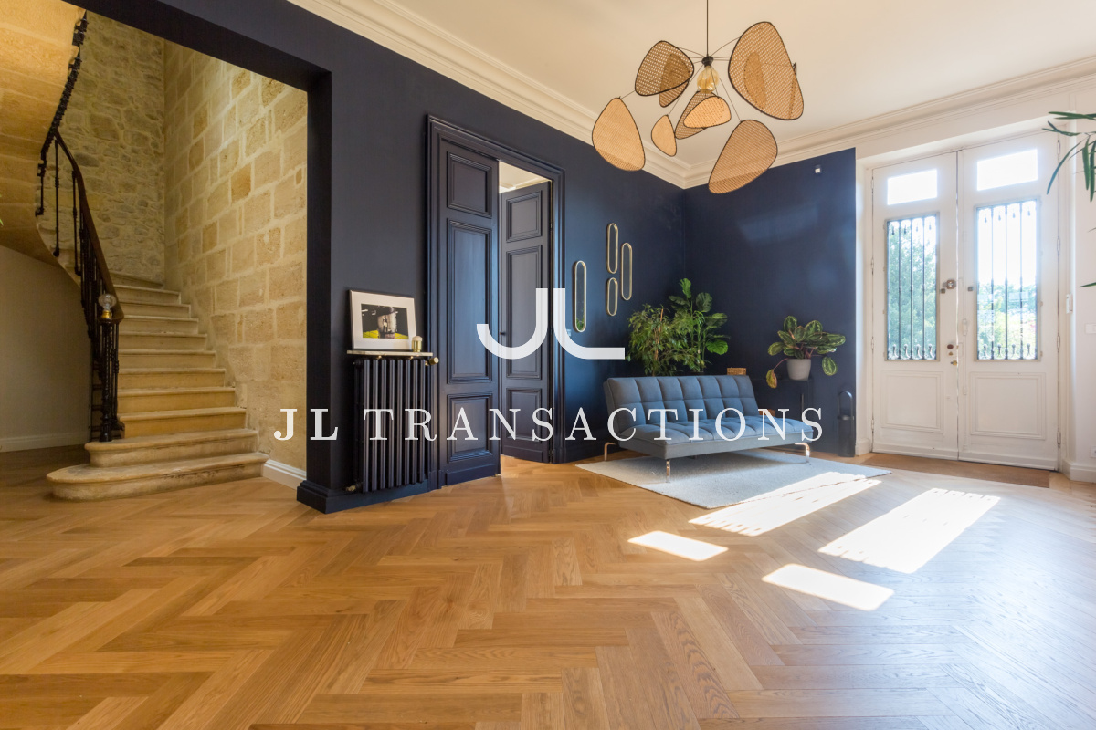 Saint-André de Cubzac - Maison de Maître en pierre au coeur d'un parc arboré de plus d'un hectare