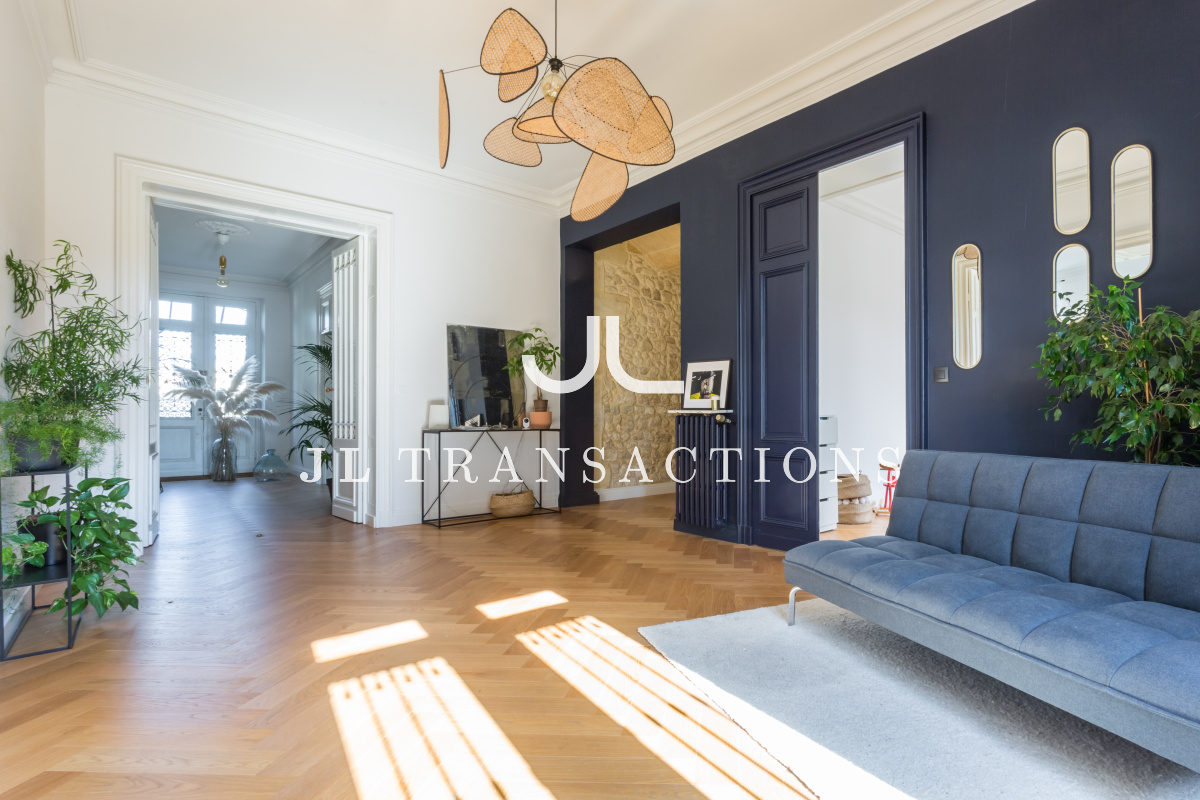 Saint-André de Cubzac - Maison de Maître en pierre au coeur d'un parc arboré de plus d'un hectare